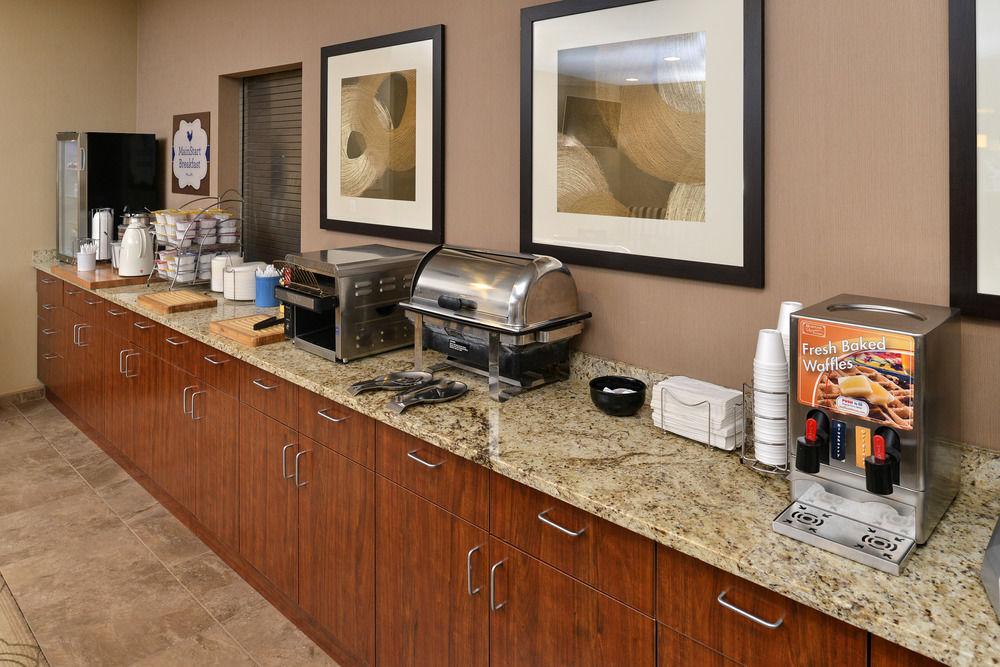 Mainstay Suites Fargo - I-94 Medical Center Eksteriør billede