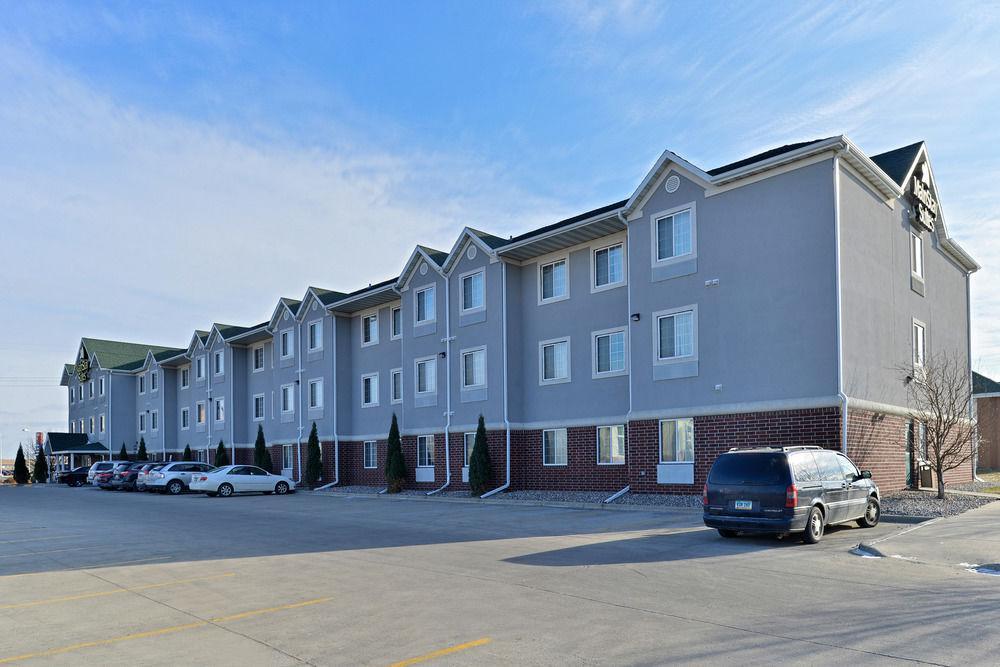 Mainstay Suites Fargo - I-94 Medical Center Eksteriør billede