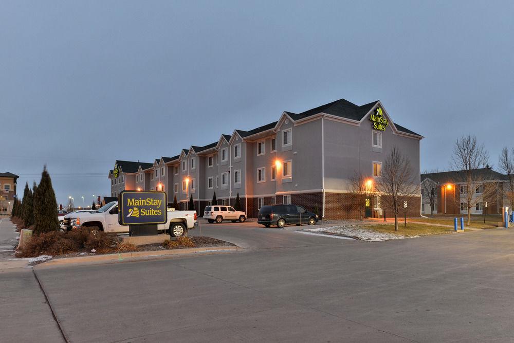 Mainstay Suites Fargo - I-94 Medical Center Eksteriør billede