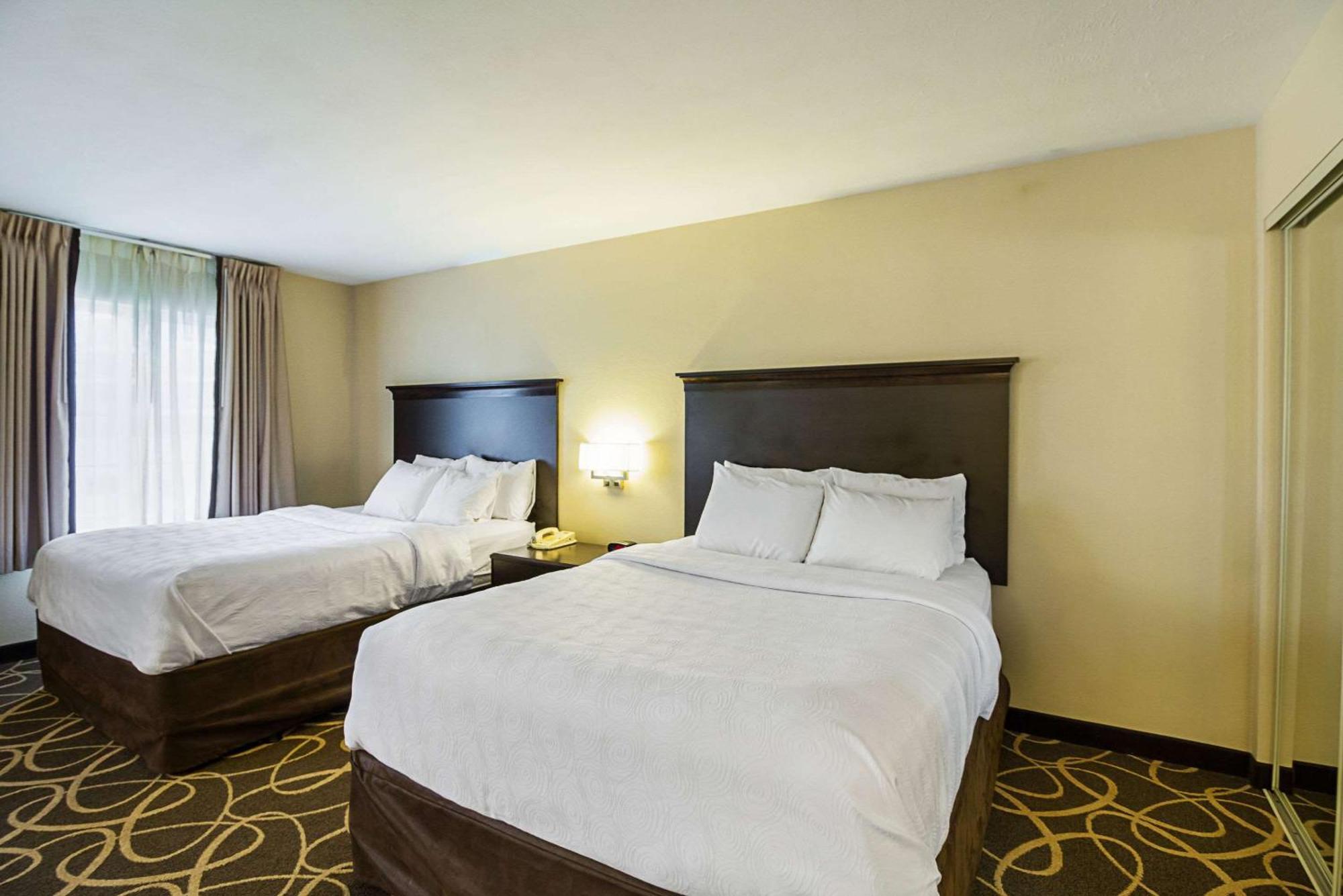 Mainstay Suites Fargo - I-94 Medical Center Eksteriør billede