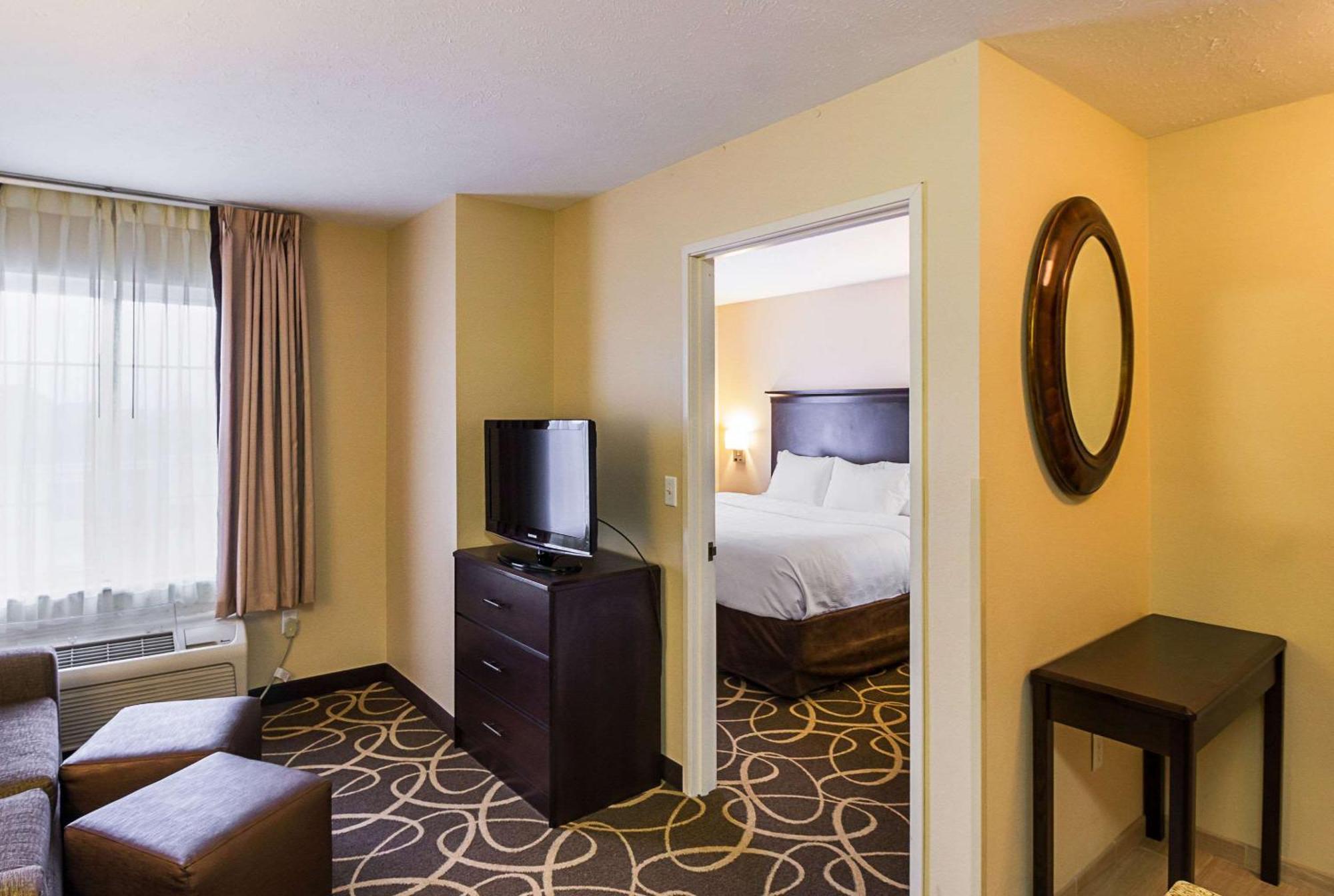 Mainstay Suites Fargo - I-94 Medical Center Eksteriør billede