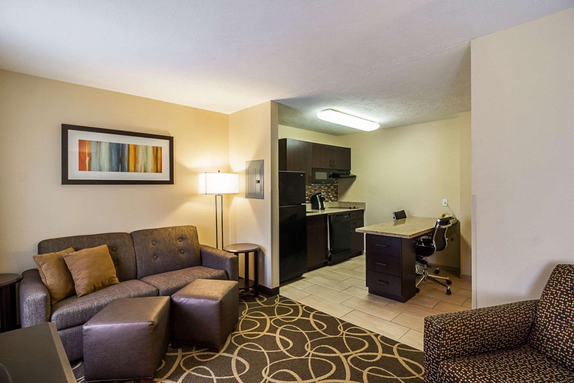 Mainstay Suites Fargo - I-94 Medical Center Eksteriør billede