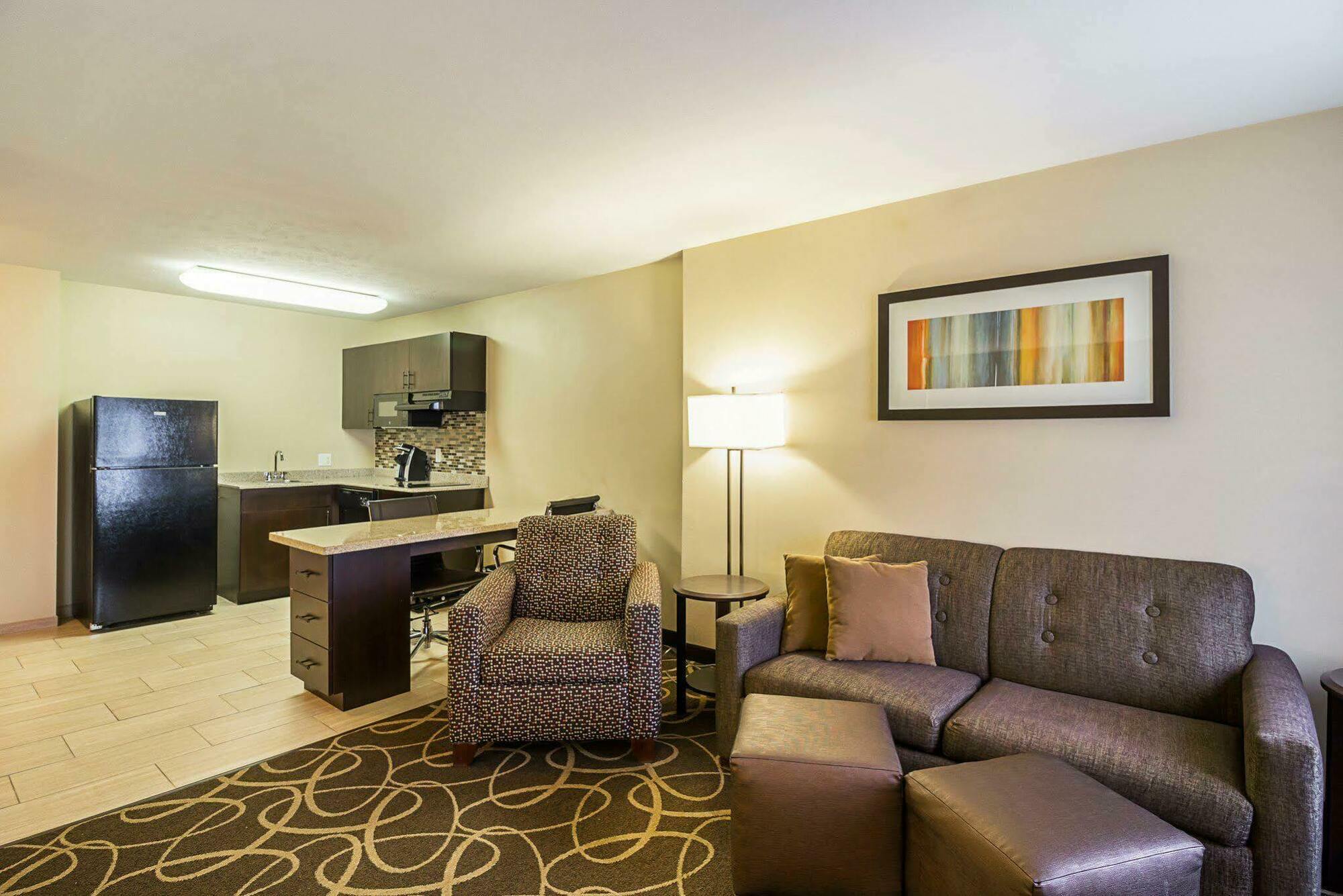 Mainstay Suites Fargo - I-94 Medical Center Eksteriør billede